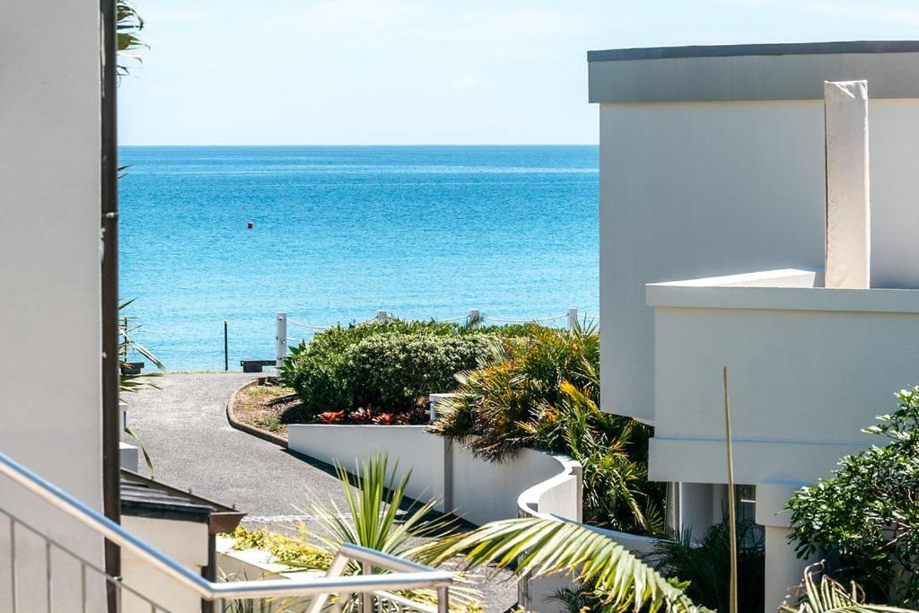 Onetangi Beach Apartments Eksteriør billede