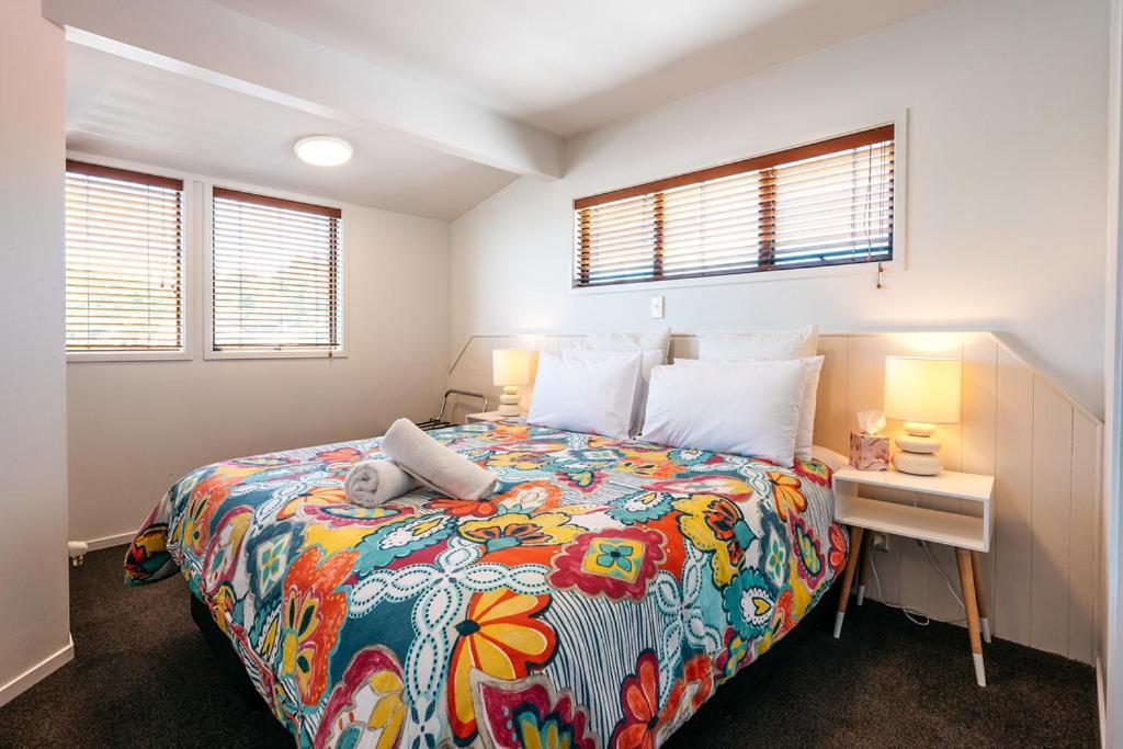 Onetangi Beach Apartments Eksteriør billede