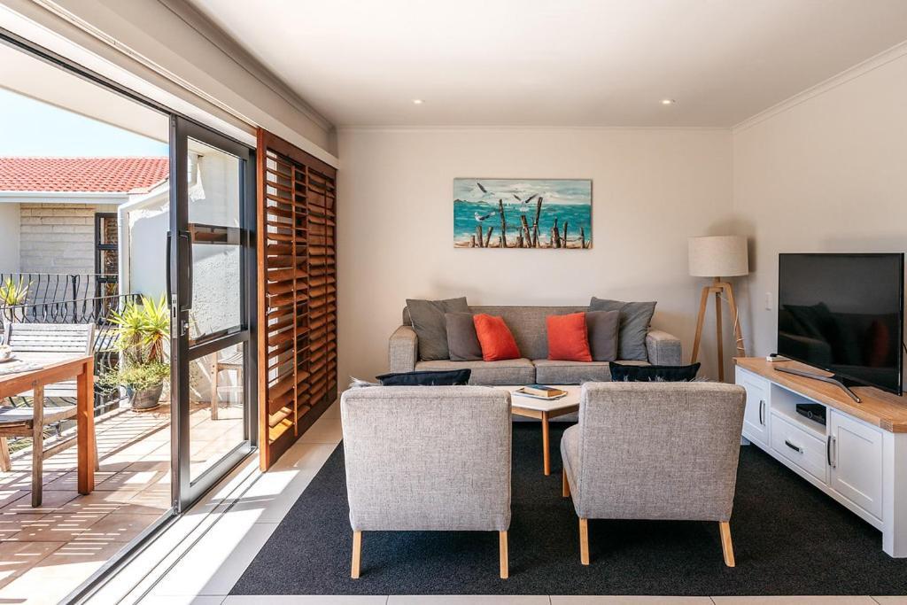 Onetangi Beach Apartments Eksteriør billede
