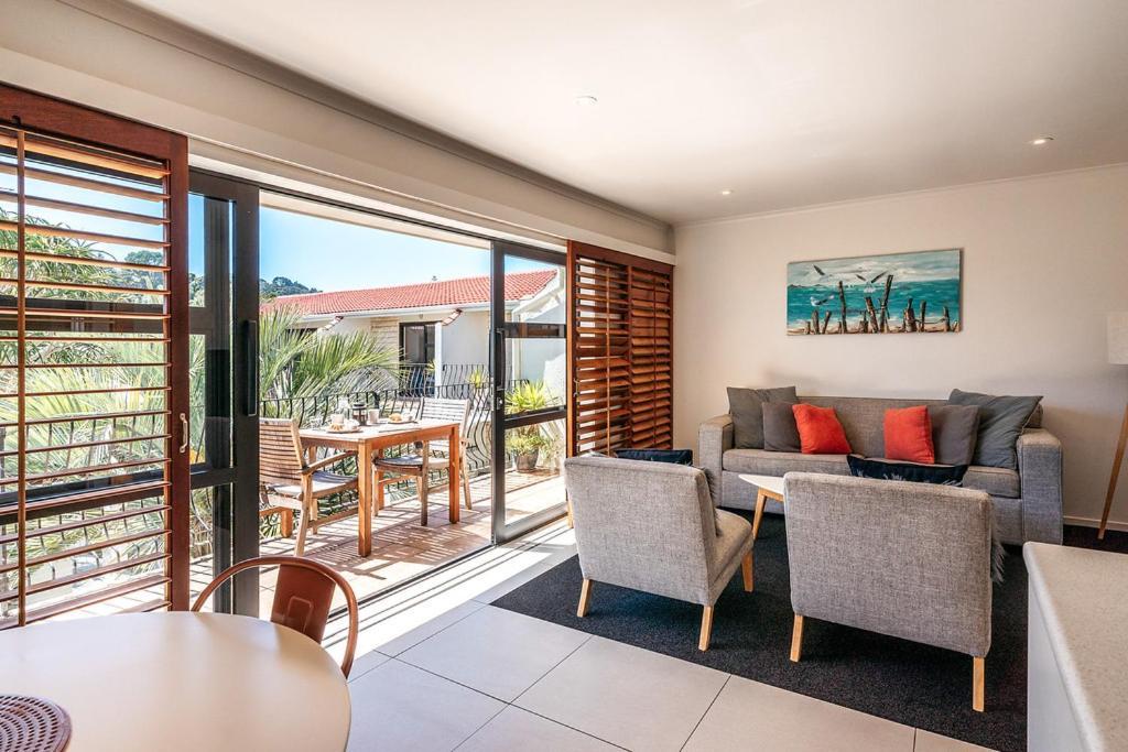 Onetangi Beach Apartments Eksteriør billede