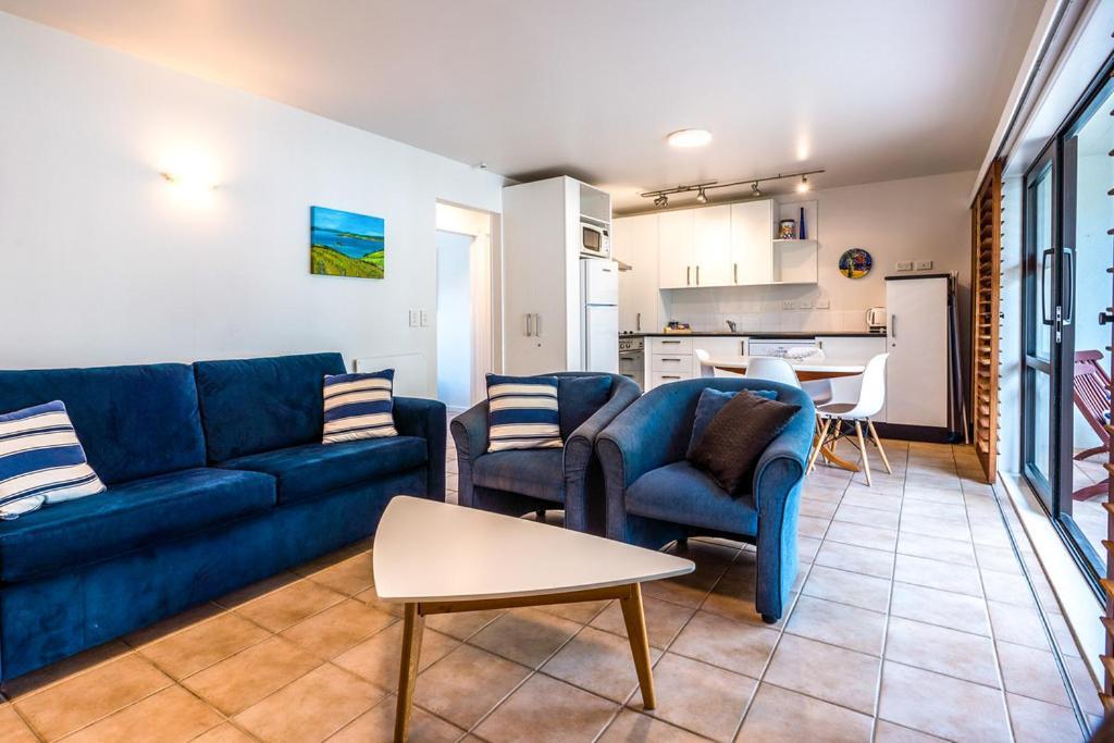 Onetangi Beach Apartments Eksteriør billede