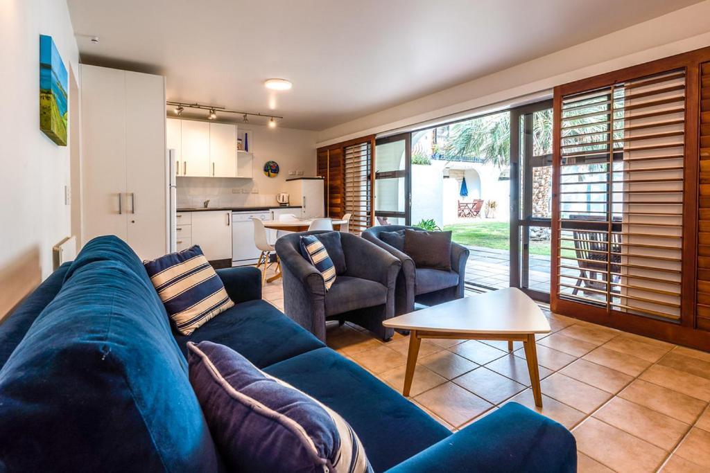 Onetangi Beach Apartments Eksteriør billede