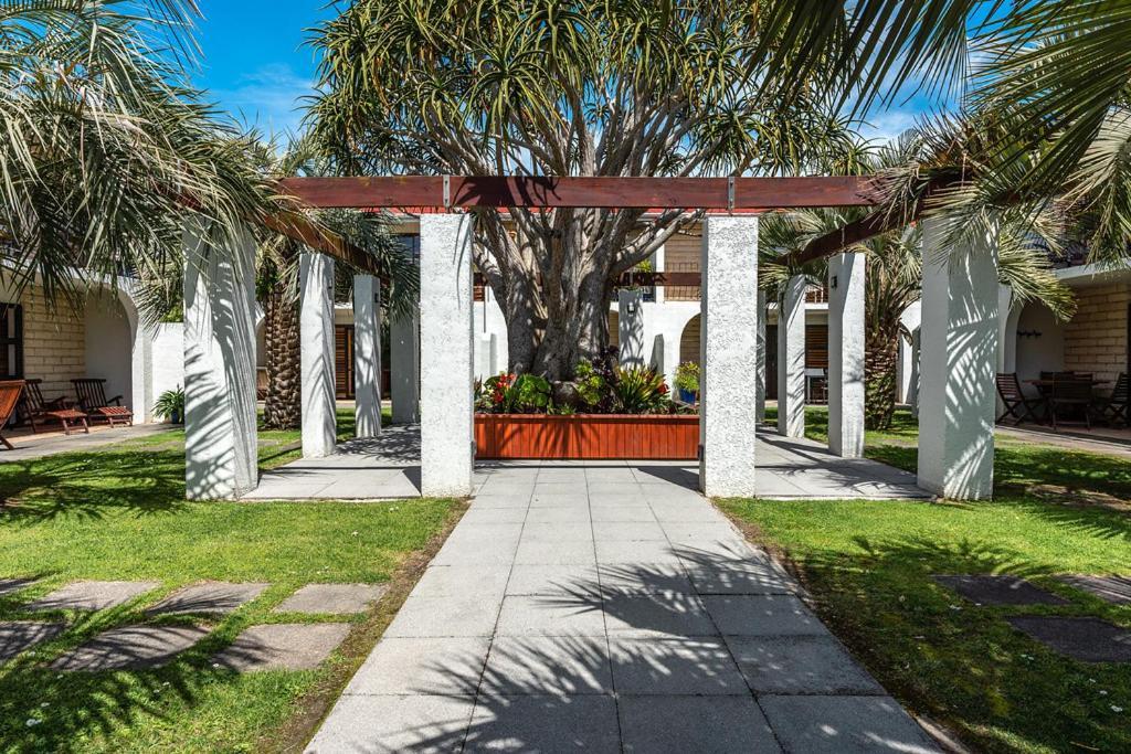 Onetangi Beach Apartments Eksteriør billede