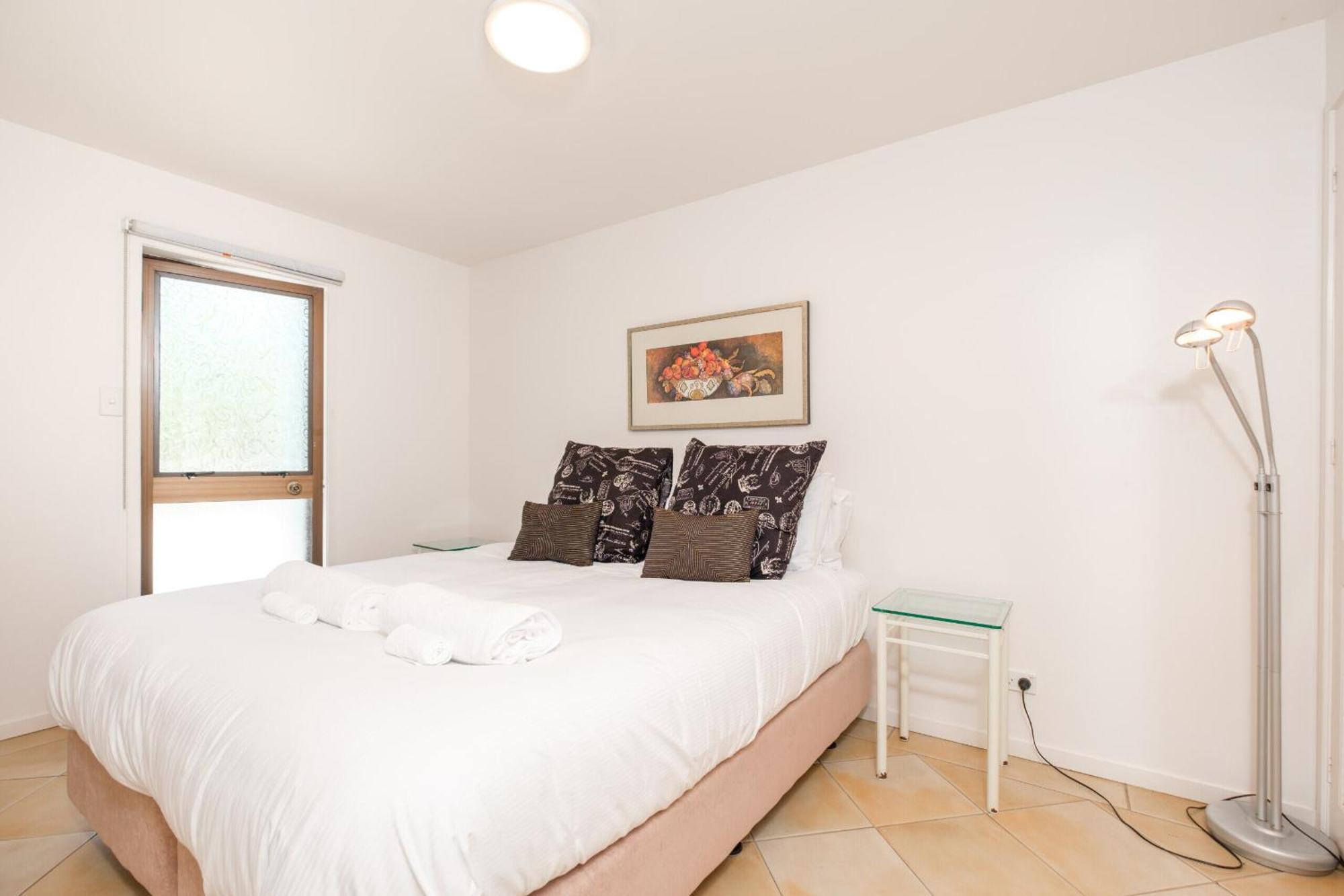 Onetangi Beach Apartments Eksteriør billede